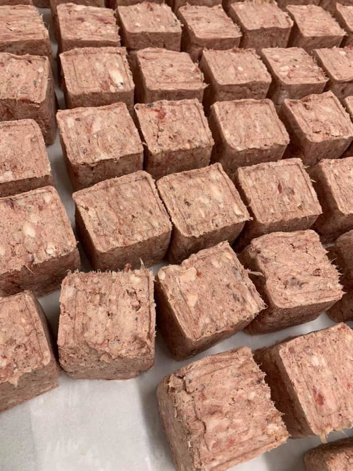 Dougies Raw Dog Food Rabbit 80/10/10