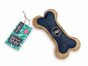 Green & Wilds Dog Toy Boney Den M